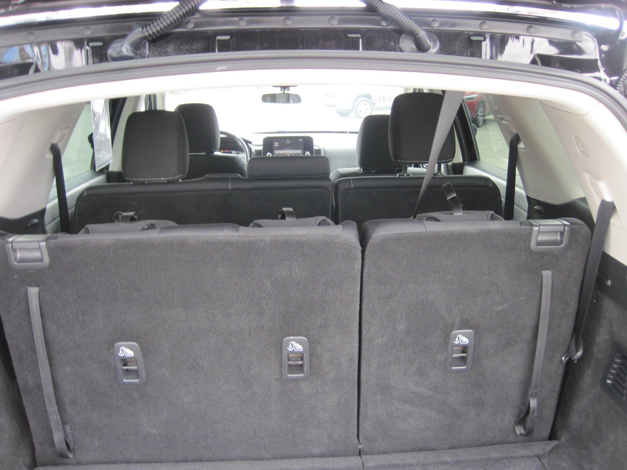 Used 2025 Nissan Pathfinder SV AWD/4WD image 7