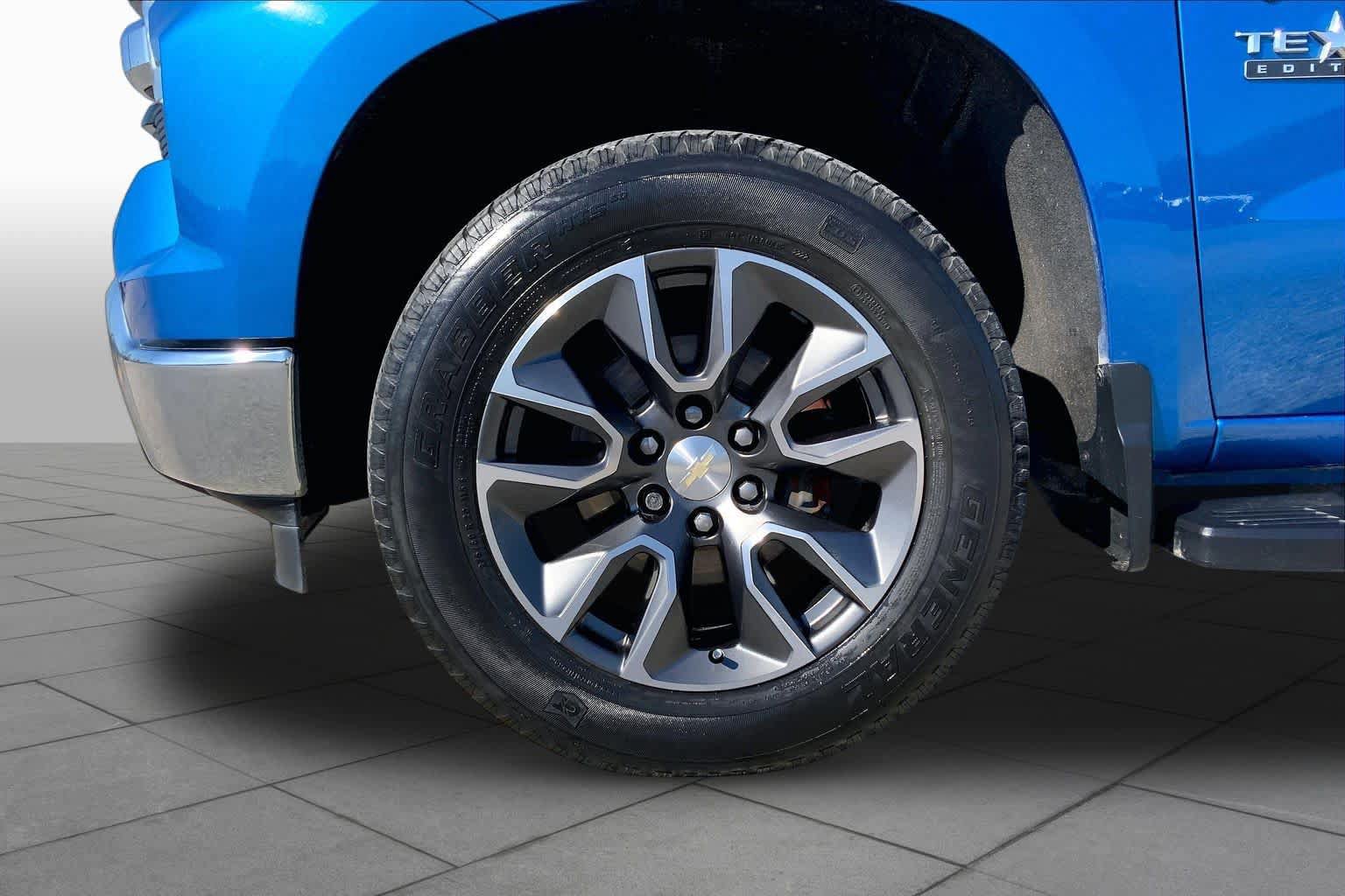 Used 2022 Chevrolet Silverado 1500 LT w/ Texas Edition Plus RWD image 11
