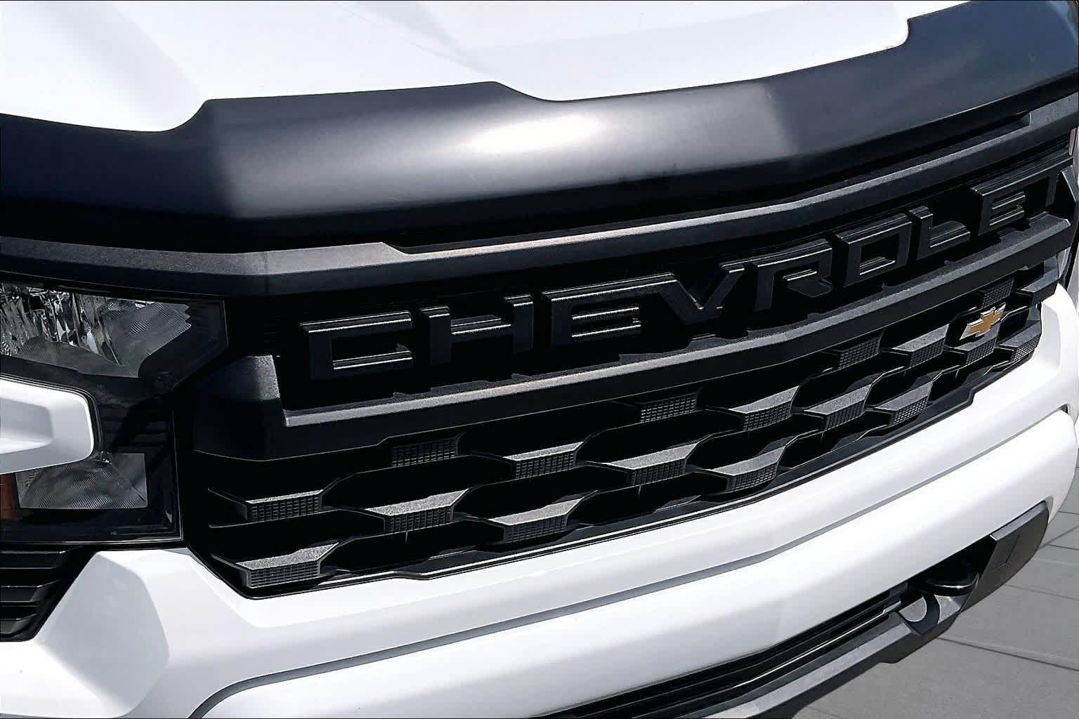 Used 2024 Chevrolet Silverado 1500 Custom RWD image 29