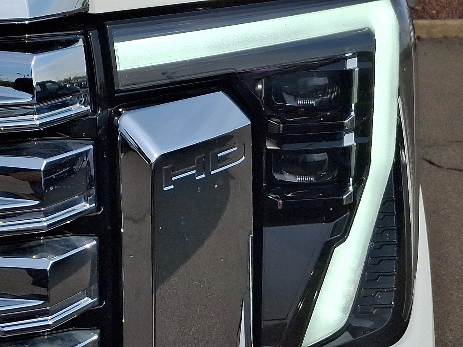 Used 2024 GMC Sierra 2500 Denali w/ Denali Reserve Package AWD/4WD image 9