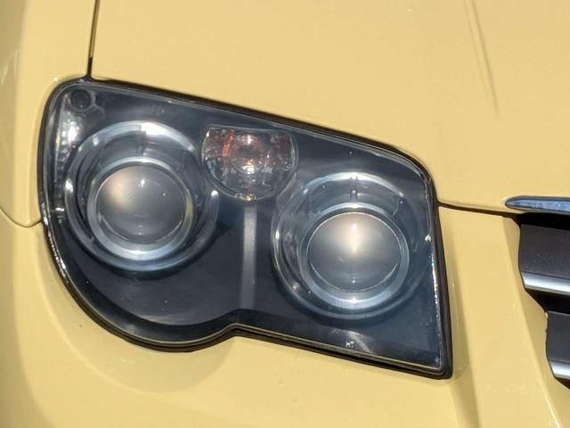Used 2005 Chrysler Crossfire Limited RWD image 9