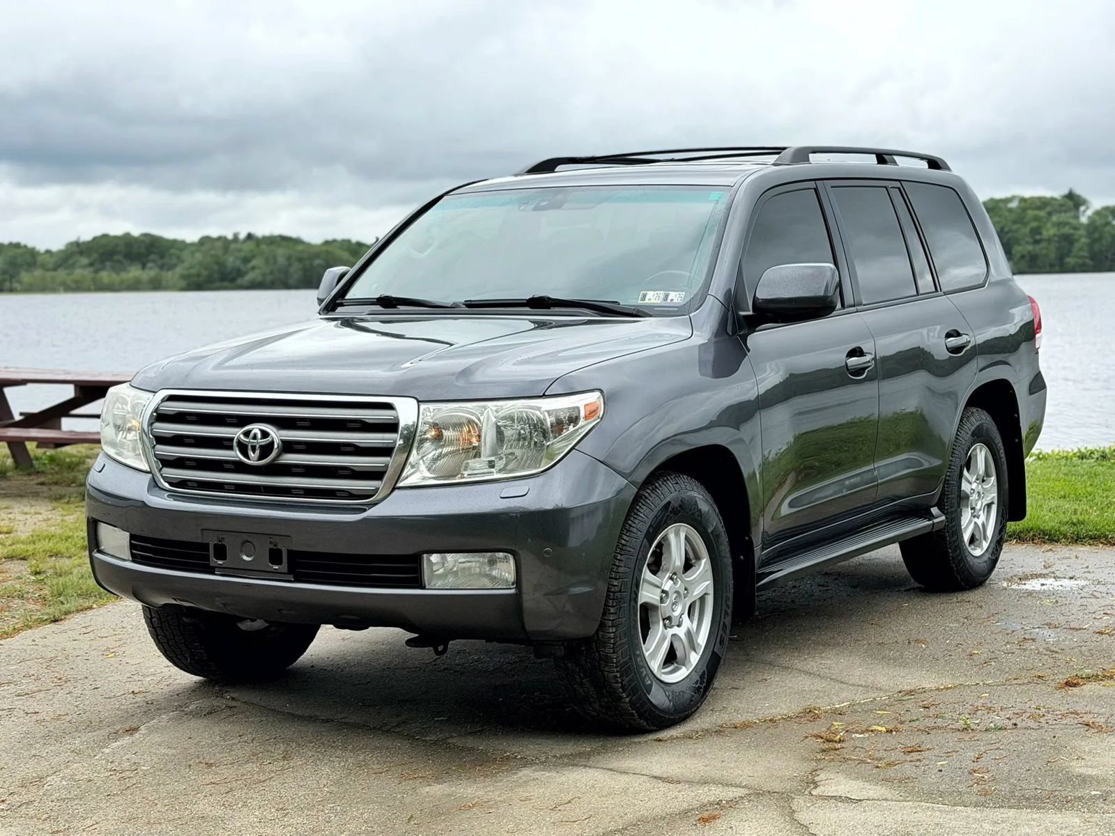 Used 2011 Toyota Land Cruiser w/ Upgrade Pkg AWD/4WD image 7