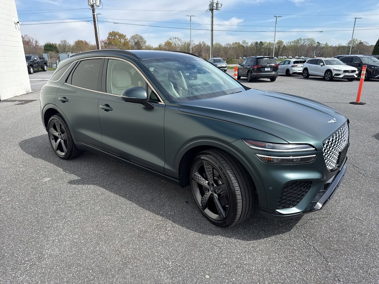 Used 2024 Genesis GV70 3.5T Sport w/ Sport Prestige Package image 3