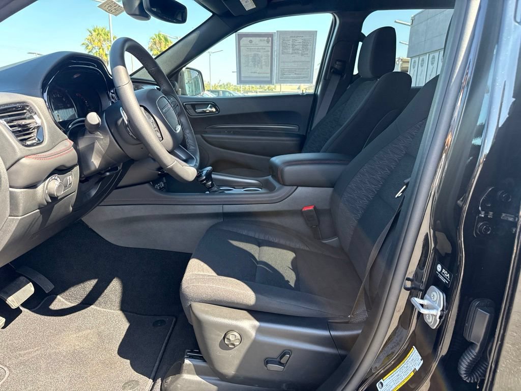 Used 2025 Dodge Durango GT AWD/4WD image 13