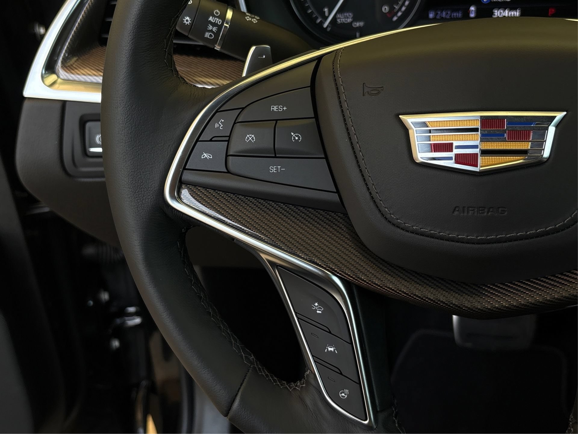 New 2024 Cadillac XT5 Sportv w/ Platinum Package AWD/4WD image 28