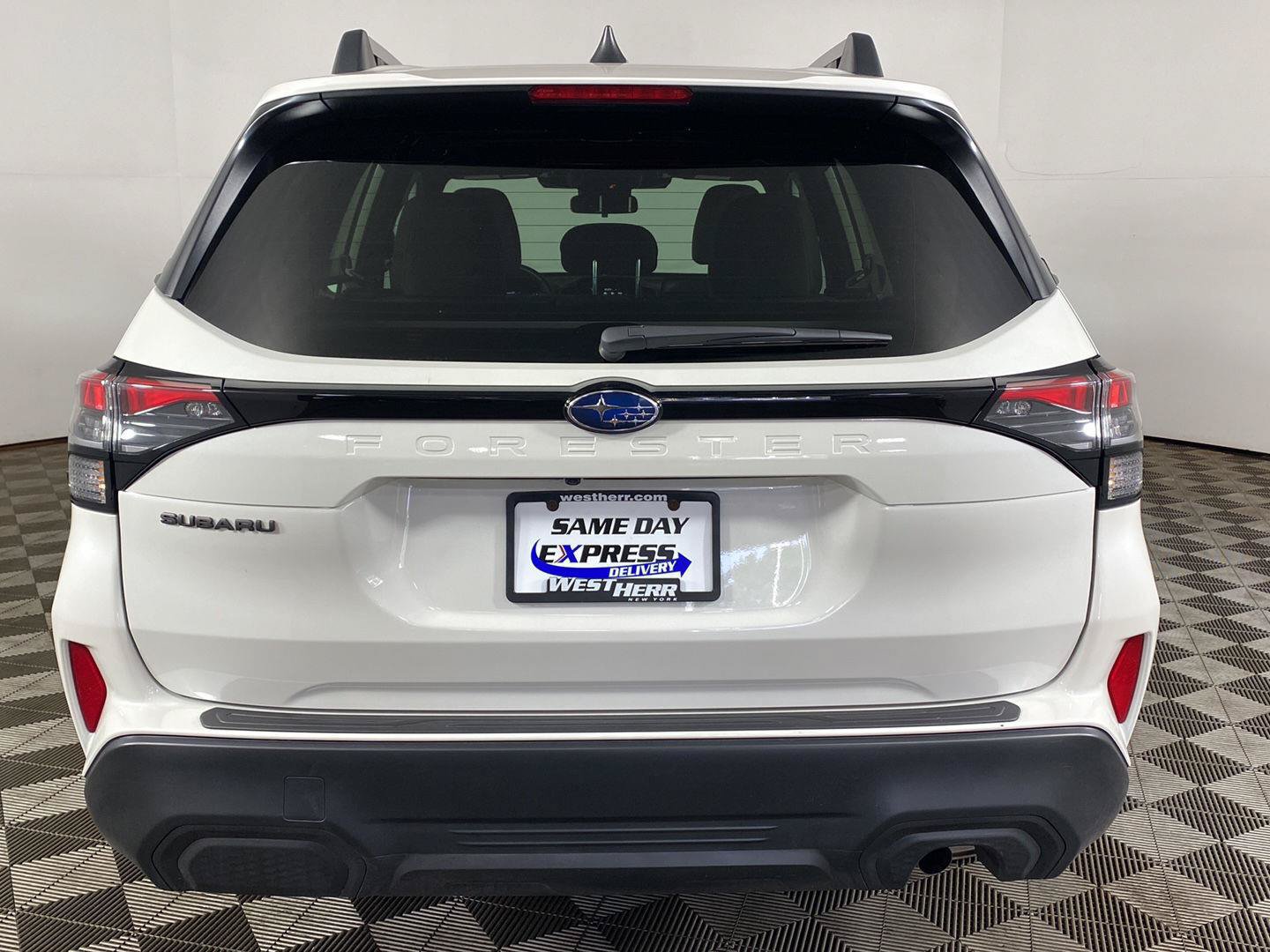 Used 2026 Subaru Forester Premium AWD/4WD image 6