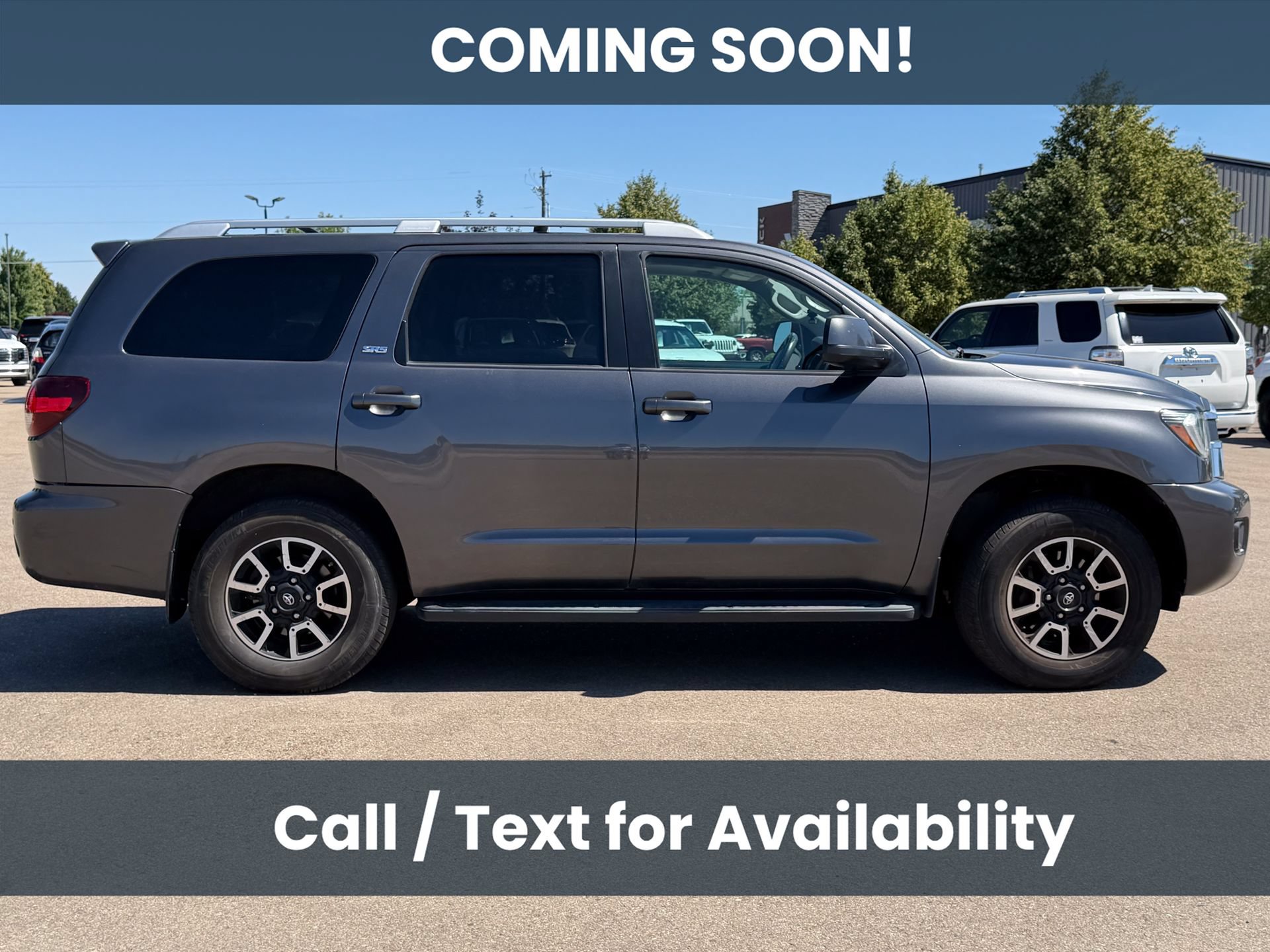 Used 2019 Toyota Sequoia SR5 AWD/4WD image 4