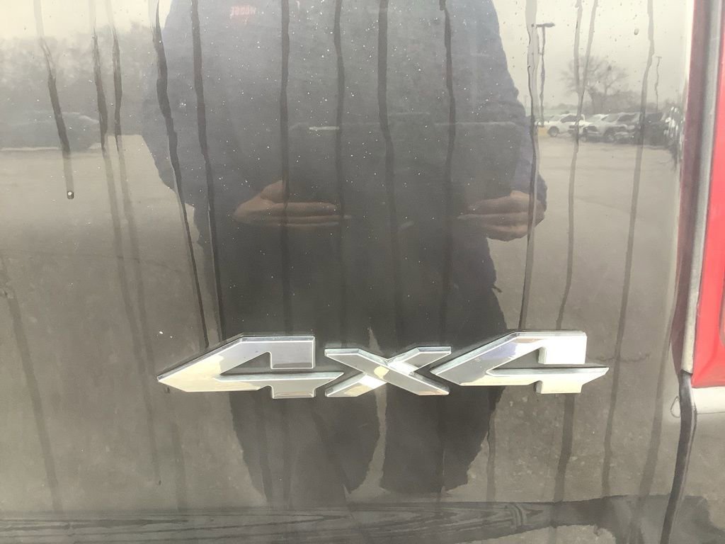 Used 2022 RAM 1500 Laramie w/ Sport Appearance Package image 10