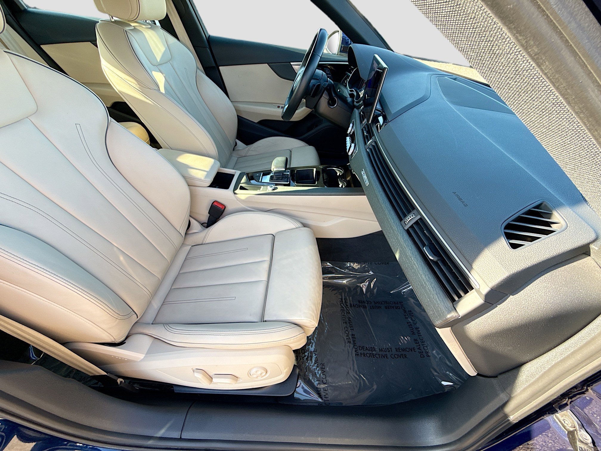 Used 2024 Audi A4 2.0T Premium w/ Convenience Package image 14