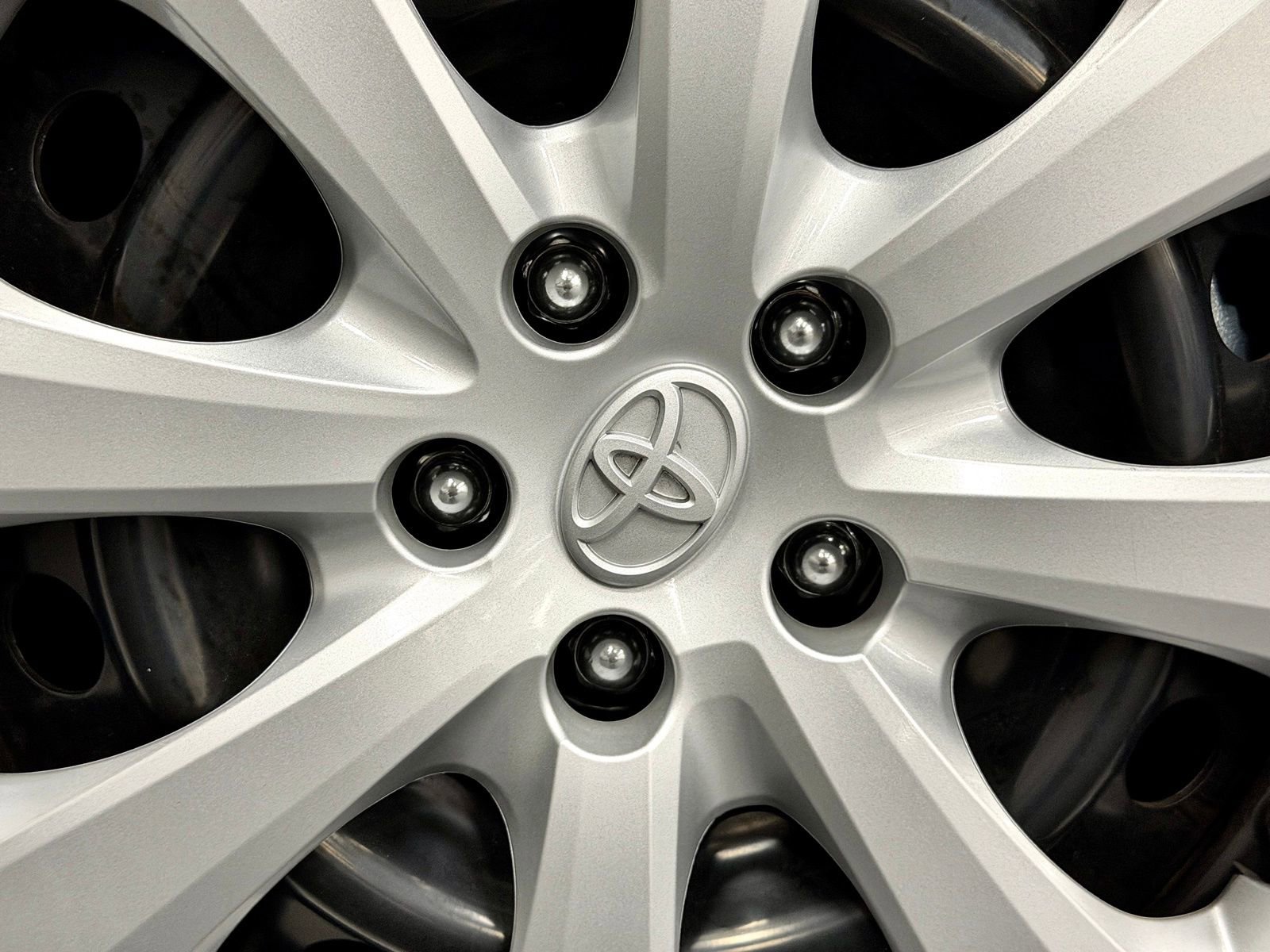 Used 2026 Toyota Corolla LE image 17