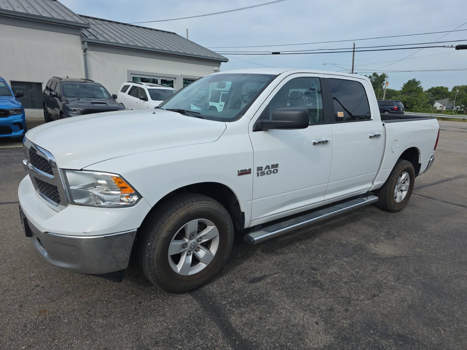 Used 2018 RAM 1500 Classic SLT AWD/4WD image 8
