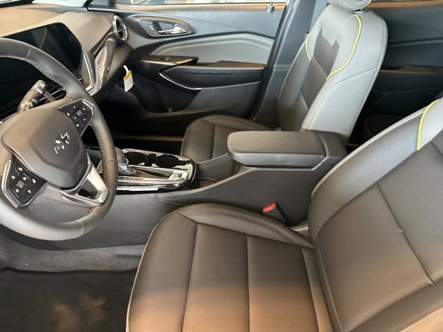 New 2026 Chevrolet Trax ACTIV w/ Driver Confidence Package FWD image 11