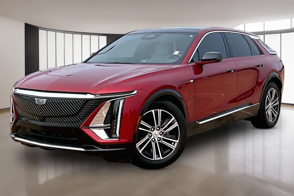 Used 2024 Cadillac Lyriq Luxury w/ LPO, Floor Liner Package AWD/4WD image 1