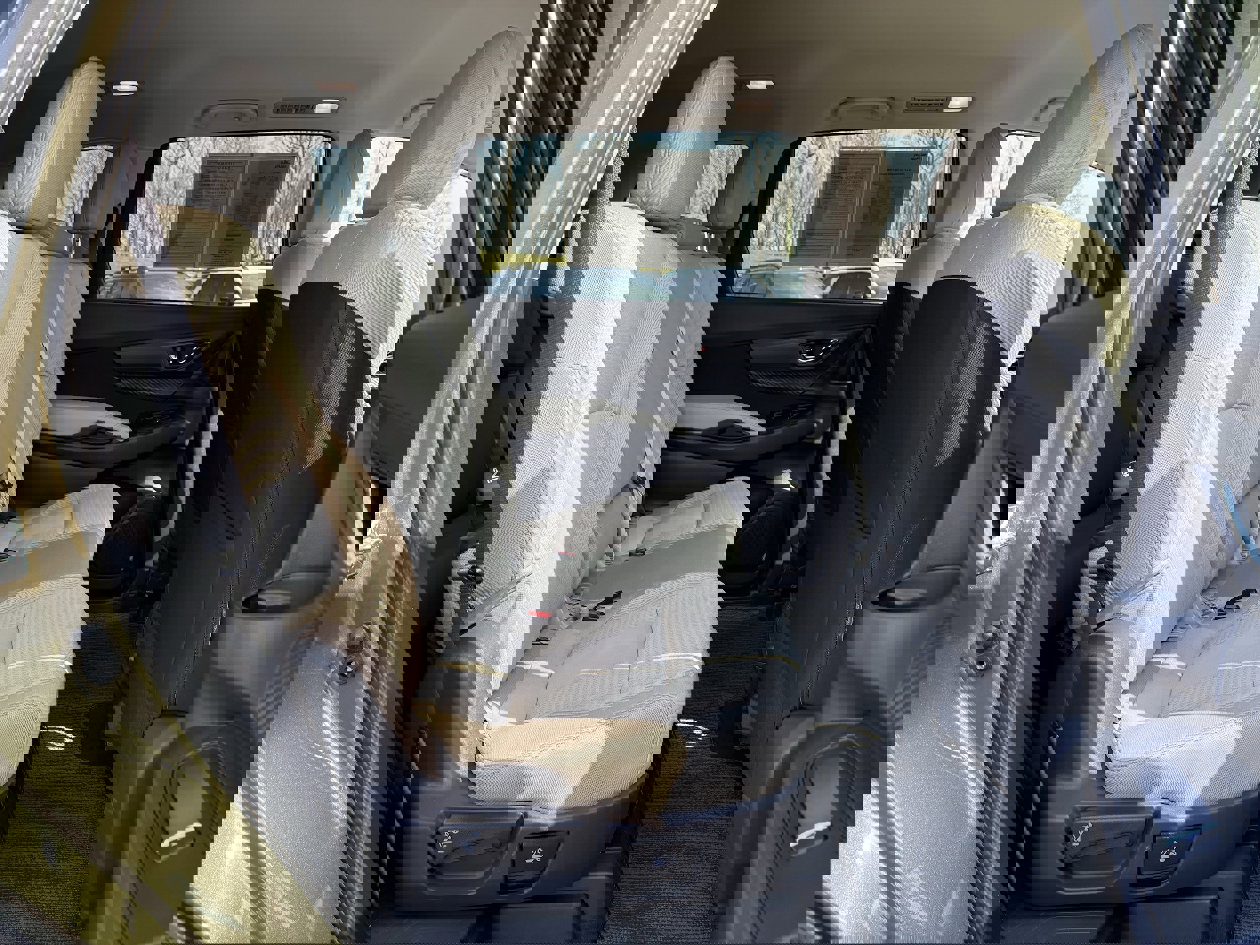 Used 2025 Subaru Ascent Premium image 29