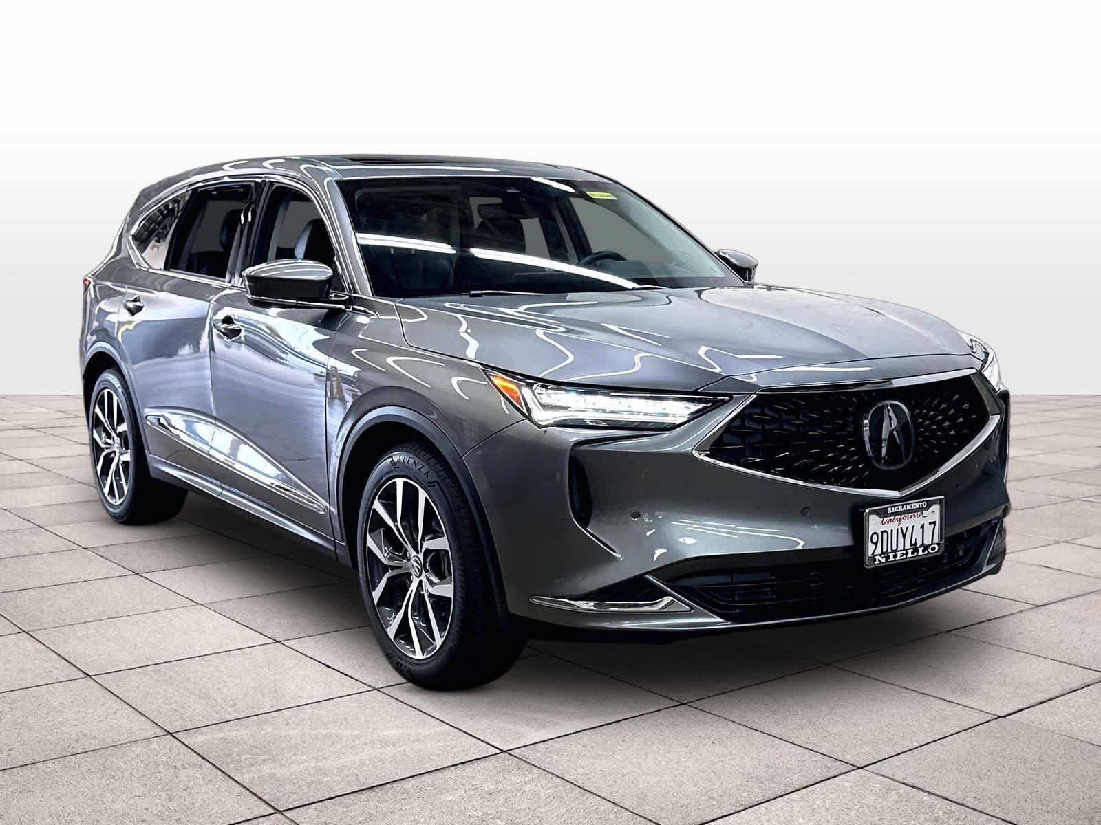 Used 2023 Acura MDX SH-AWD w/ Technology Package image 2