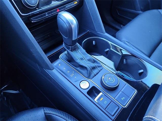 Used 2023 Volkswagen Atlas Cross Sport SE image 23