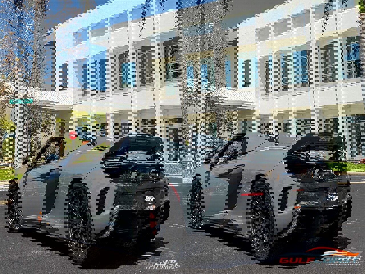 Used 2016 McLaren 675LT image 46