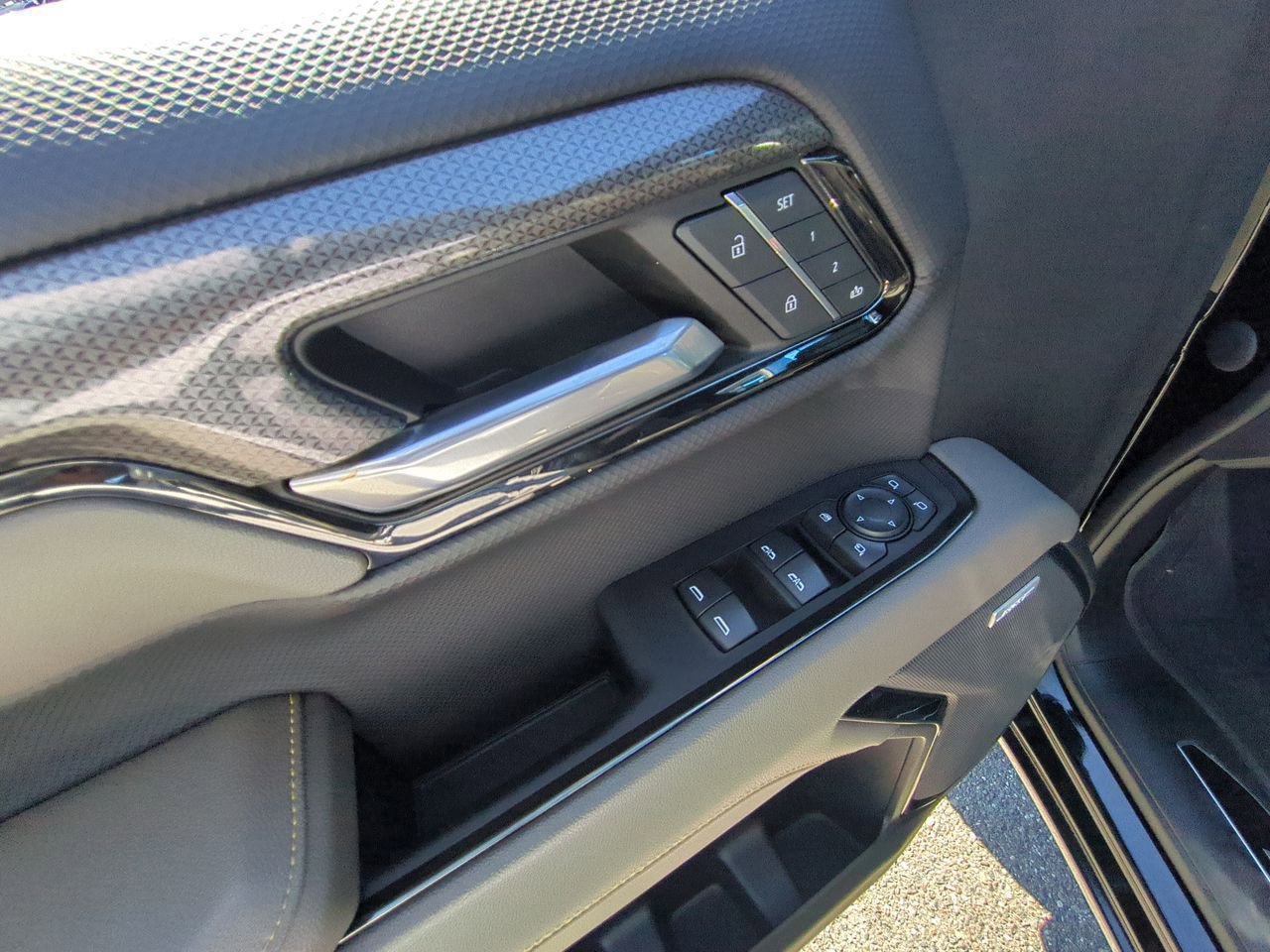 Used 2023 Chevrolet Silverado 1500 ZR2 AWD/4WD image 23