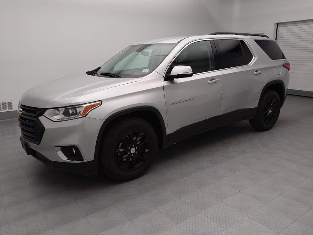 Used 2019 Chevrolet Traverse LT FWD image 2