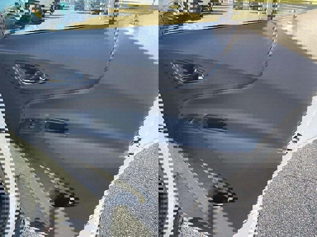 Used 2023 Chevrolet Equinox LT image 53