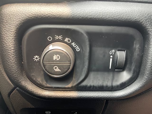 Used 2022 RAM 1500 Big Horn AWD/4WD image 27