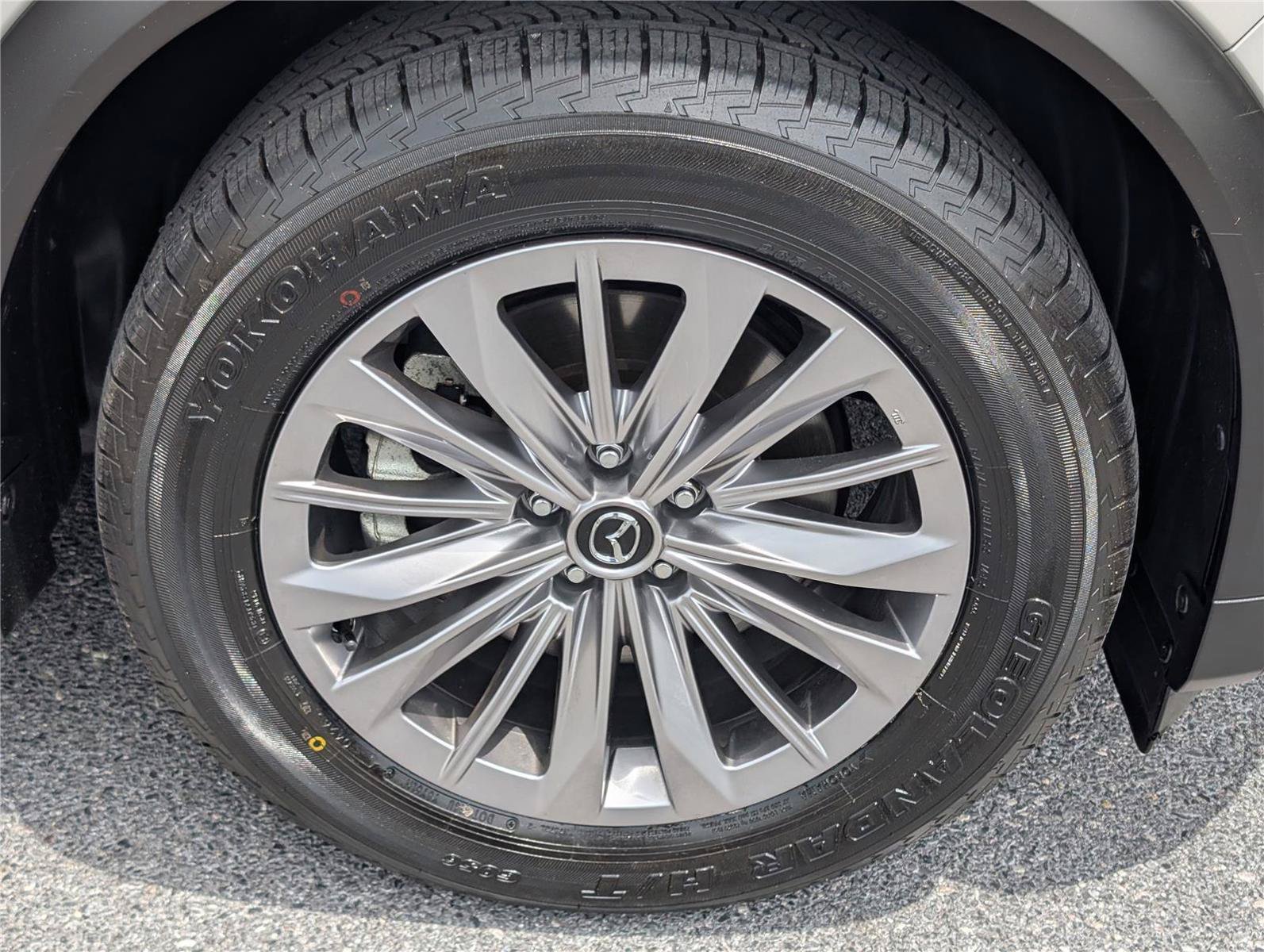Used 2024 MAZDA CX-90 Plug-In Hybrid w/ Preferred AWD/4WD image 11