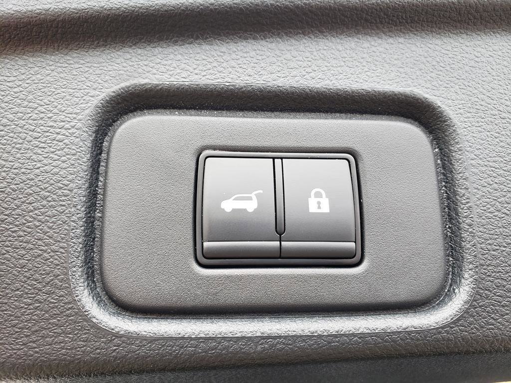 Certified 2025 Nissan Pathfinder SV image 12