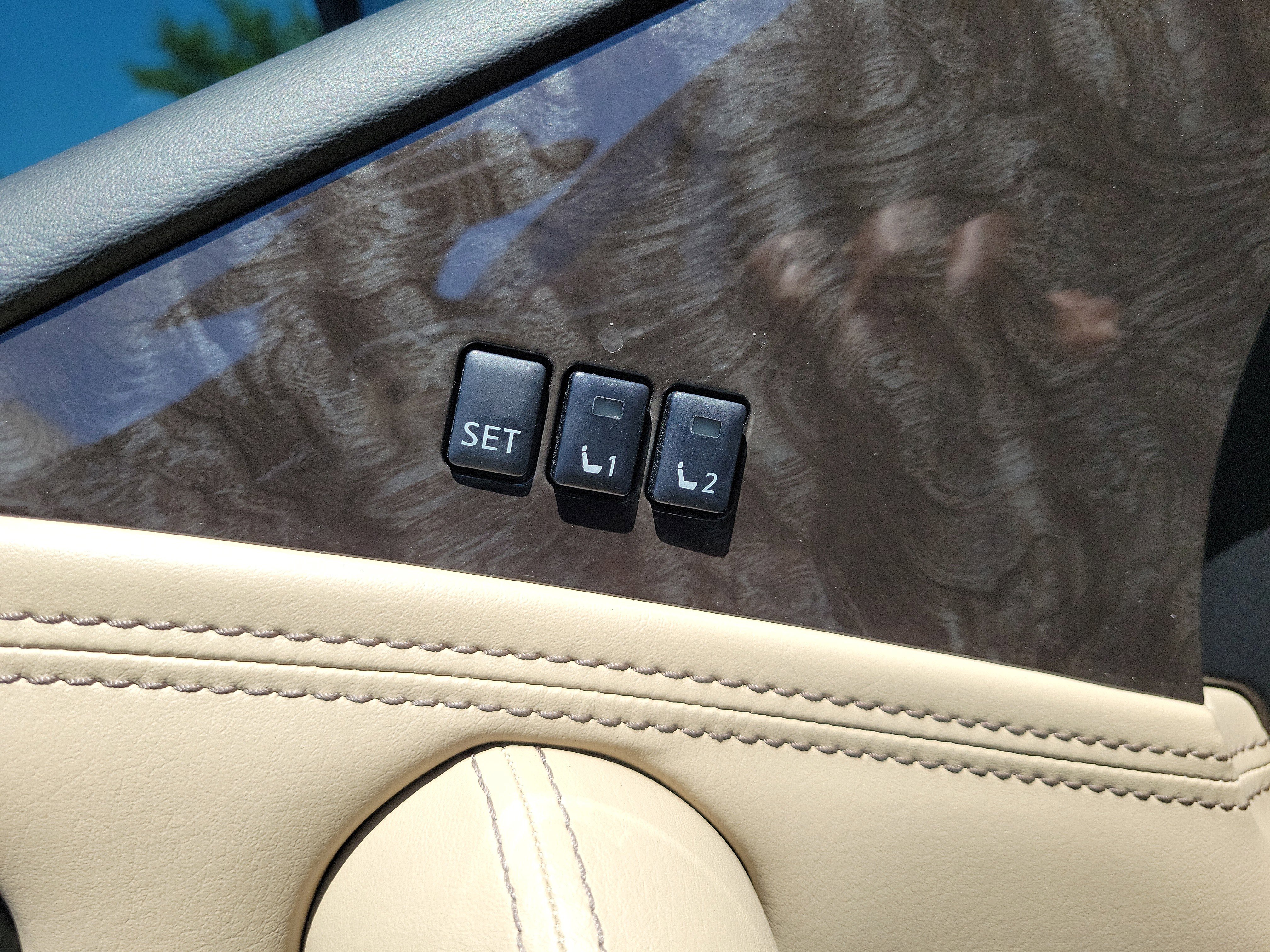 Certified 2023 Nissan Armada Platinum w/ Captain's Chairs Package AWD/4WD image 18