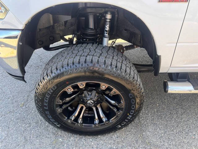 Used 2015 RAM 3500 SLT AWD/4WD image 11
