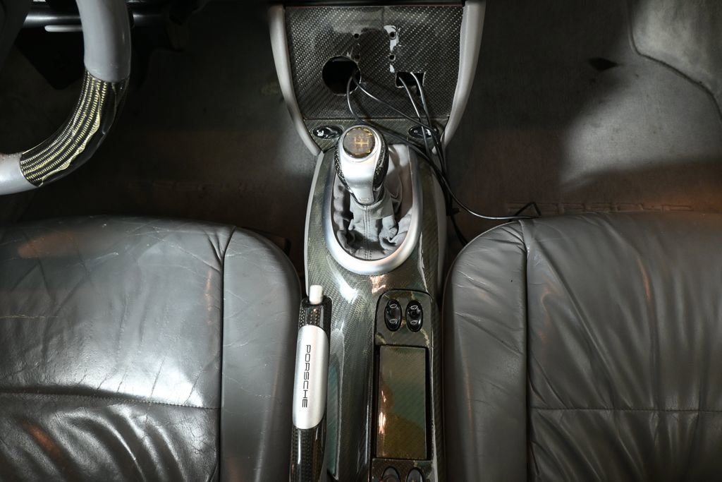 Used 1999 Porsche 911 Carrera 4 image 21