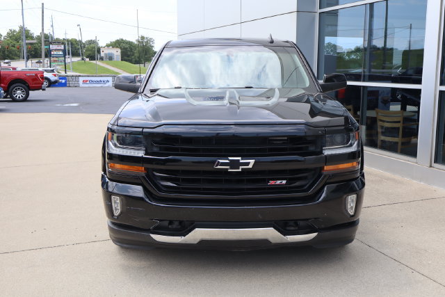 Used 2018 Chevrolet Silverado 1500 LT w/ All Star Edition AWD/4WD image 6