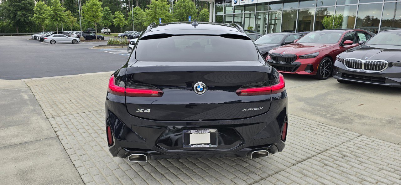 Certified 2022 BMW X4 xDrive30i w/ M Sport Package 2 AWD/4WD image 6