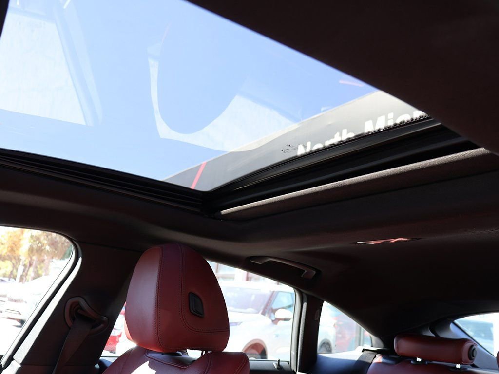 Used 2023 BMW i4 eDrive40 w/ M Sport Package image 21