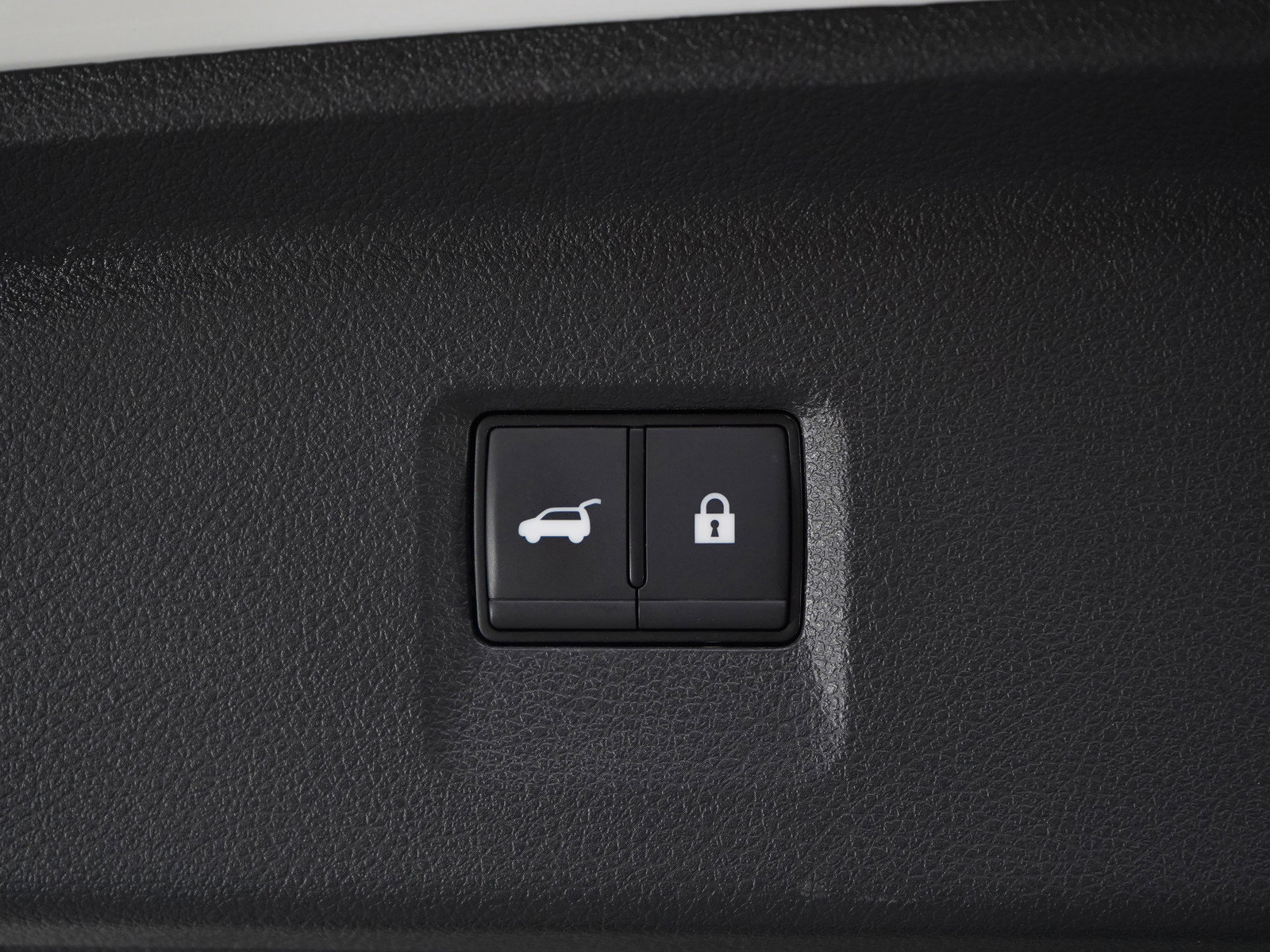 Used 2024 INFINITI QX60 Sensory image 18