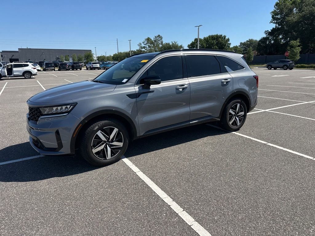 Used 2022 Kia Sorento S w/ Panoramic Sunroof Package FWD image 14