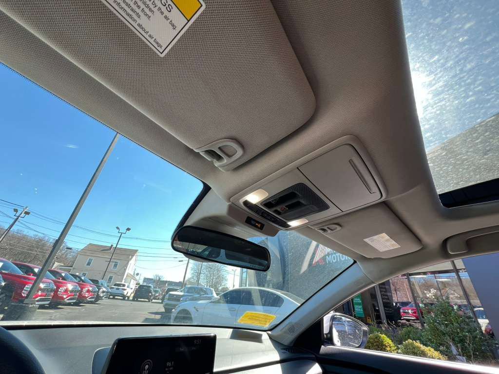 Used 2023 Honda Accord EX image 15