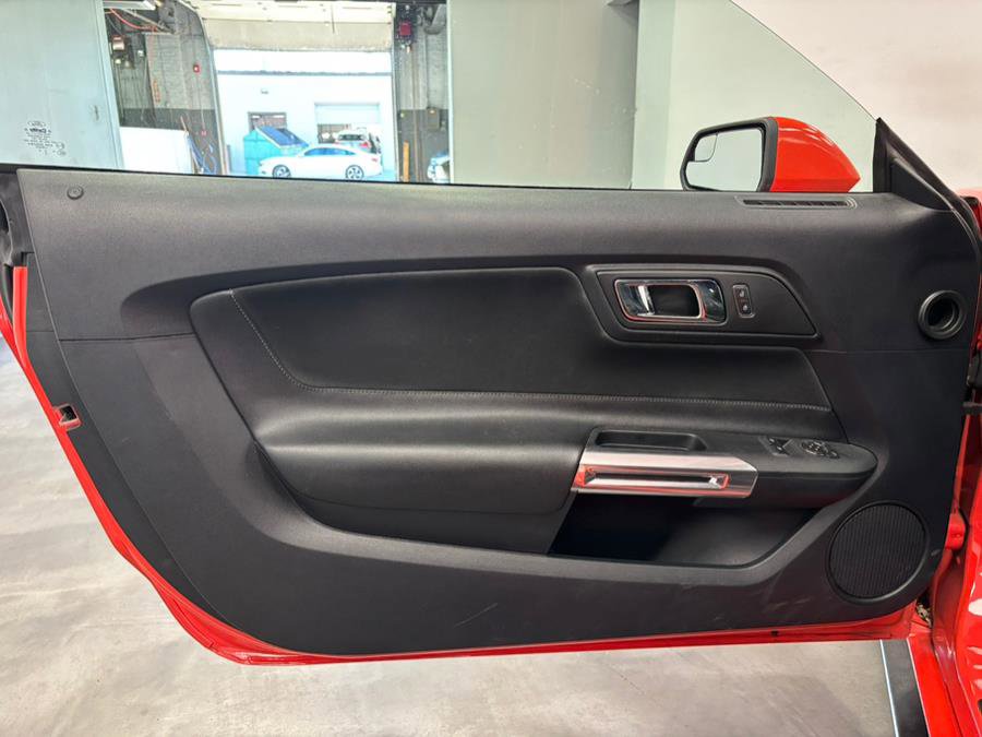 Used 2015 Ford Mustang GT w/ GT Performance Package image 27