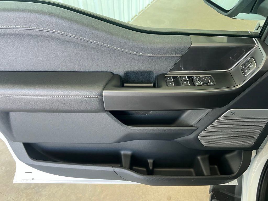 New 2025 Ford F150 Lariat w/ Equipment Group 501A Mid image 8