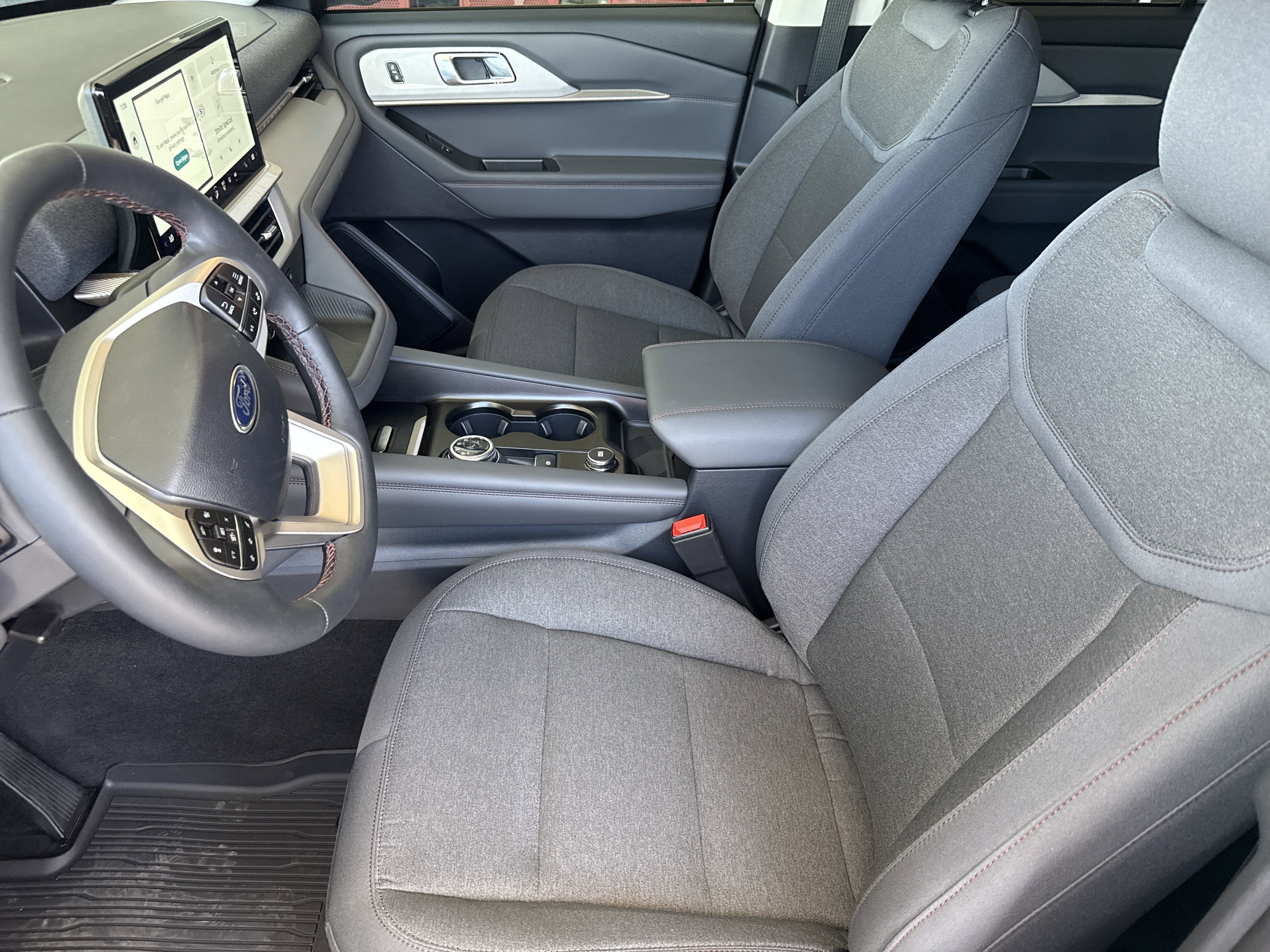 New 2025 Ford Explorer Active image 20