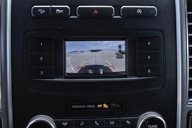 Used 2018 Ford Expedition XLT AWD/4WD image 16