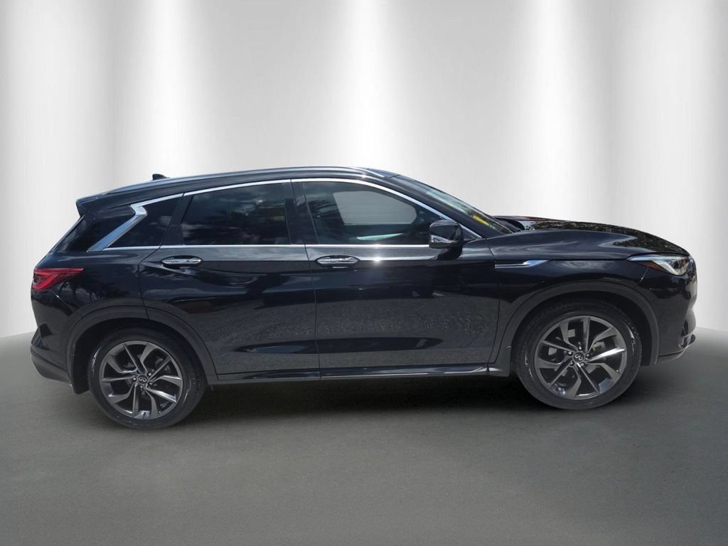 Used 2023 INFINITI QX50 Sensory FWD image 2