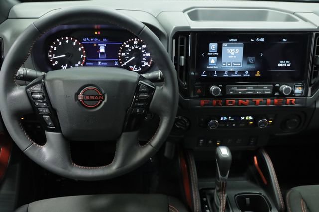 Used 2025 Nissan Frontier PRO-4X w/ Pro Convenience Package AWD/4WD image 13