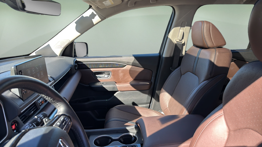 Used 2024 Honda Pilot Elite image 14