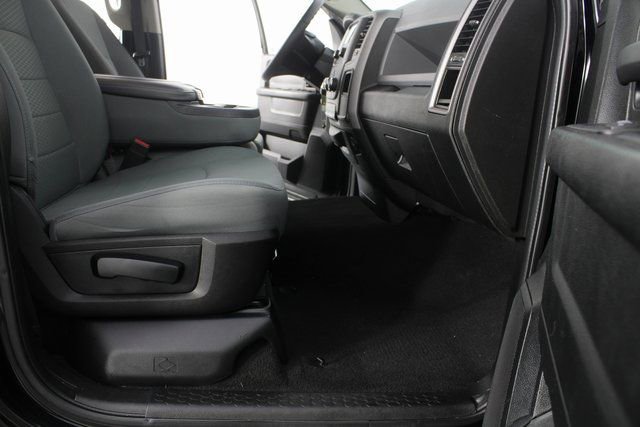 Used 2019 RAM 1500 Tradesman w/ Chrome Plus Package image 18