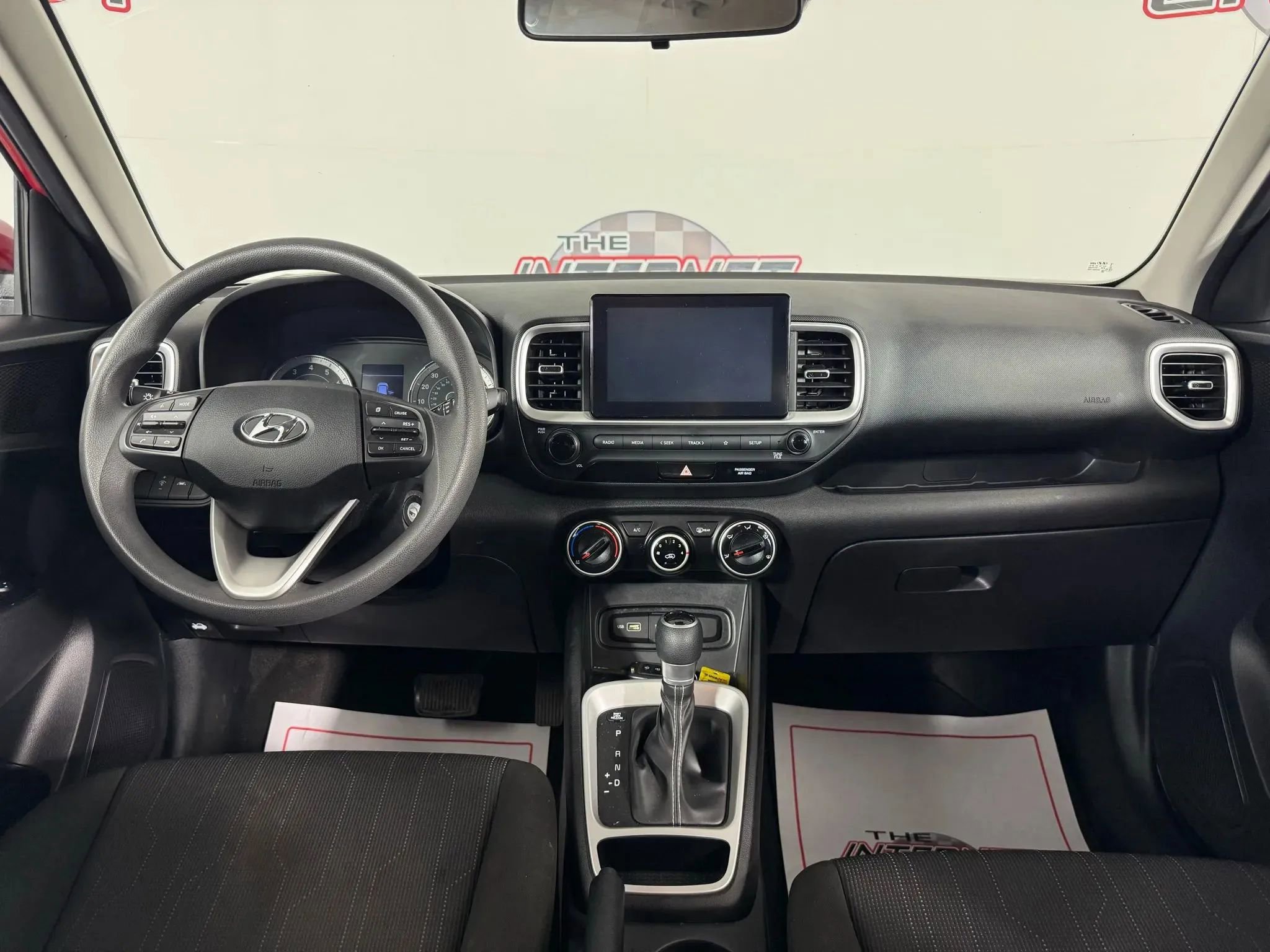 Used 2022 Hyundai Venue SE w/ Cargo Package image 21