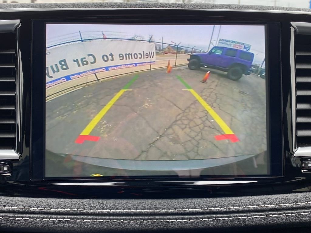 Used 2026 Chrysler Pacifica Limited image 31