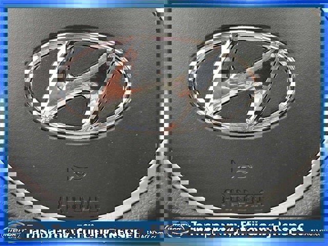 Used 2022 Hyundai Tucson Limited w/ Winter Package image 25