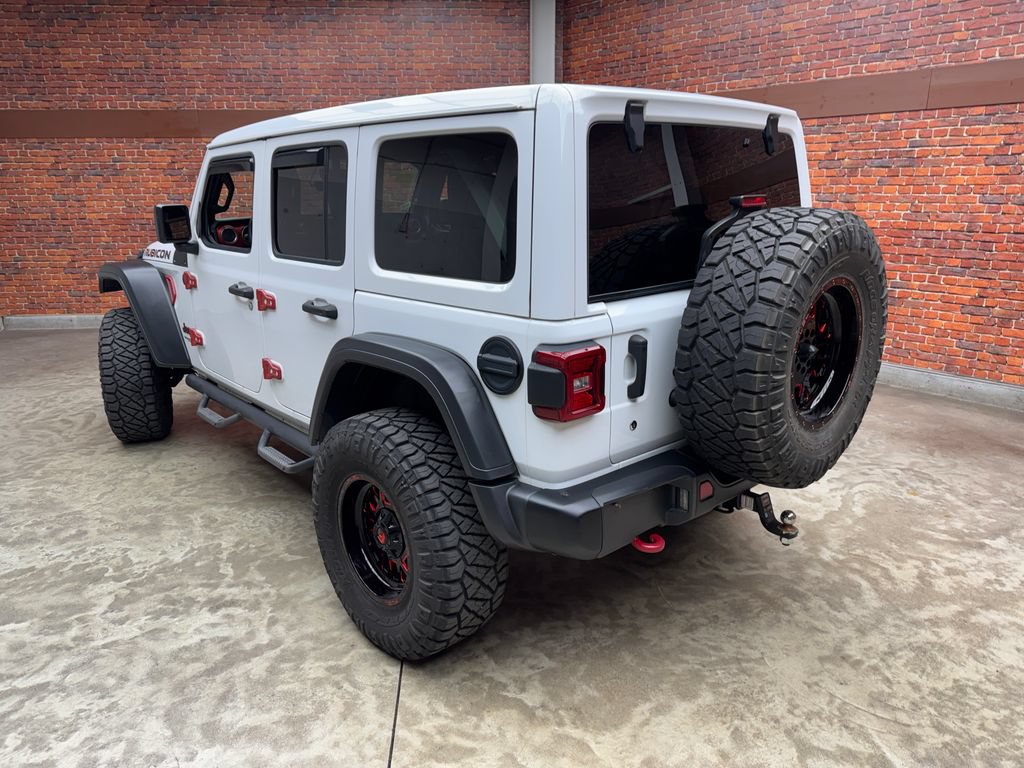 Used 2018 Jeep Wrangler Unlimited Rubicon AWD/4WD image 3