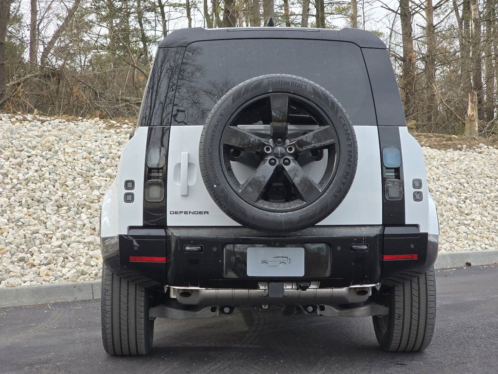 New 2026 Land Rover Defender 110 X-Dynamic SE AWD/4WD image 23