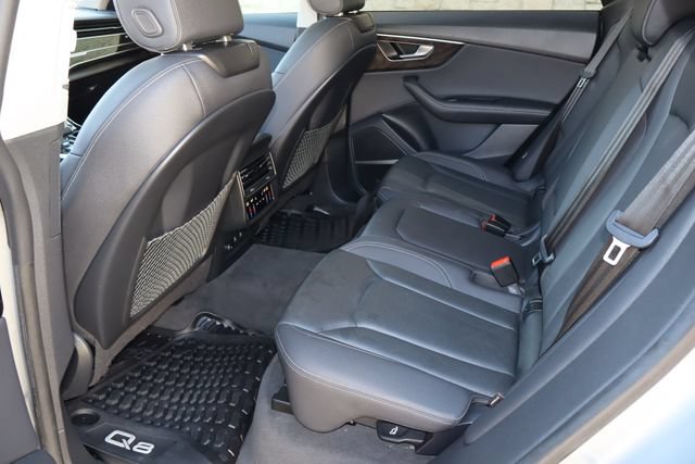 Used 2023 Audi Q8 Premium Plus w/ Premium Plus Package AWD/4WD image 6